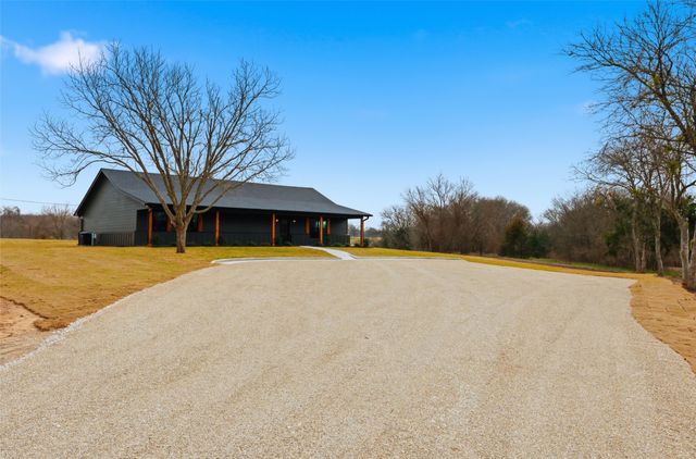 2303 Pilgrim Lane, Lorena, TX 76655