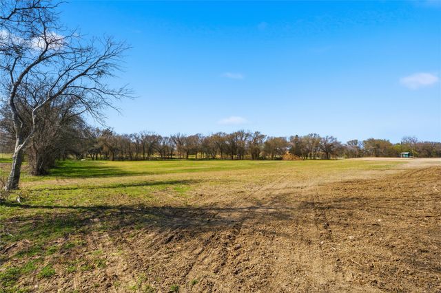 2303 Pilgrim Lane, Lorena, TX 76655