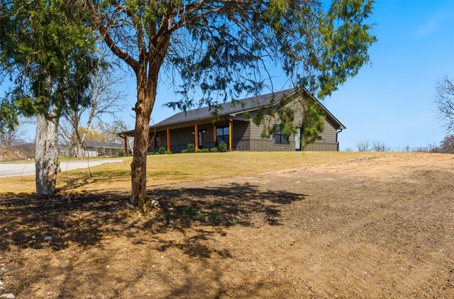 2303 Pilgrim Lane, Lorena, TX 76655