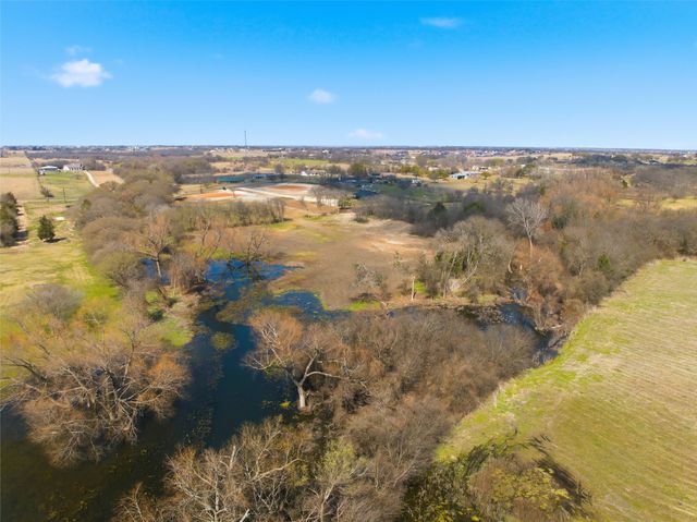 2303 Pilgrim Lane, Lorena, TX 76655