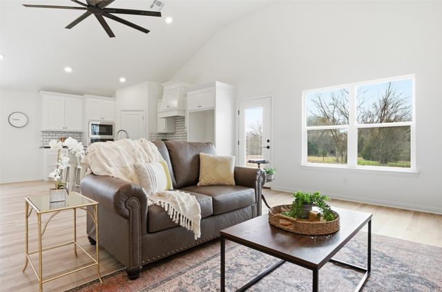 2303 Pilgrim Lane, Lorena, TX 76655