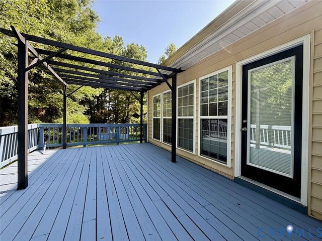 13806 Tobacco Bay Ct, Chester, VA 23836