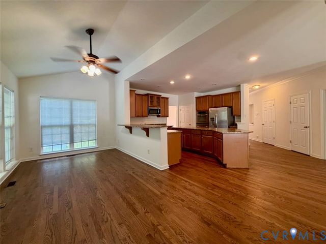13806 Tobacco Bay Ct, Chester, VA 23836