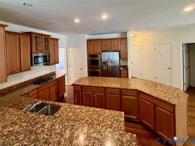 13806 Tobacco Bay Ct, Chester, VA 23836