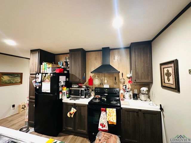 179 County Rd 3343, Omaha, TX 75571