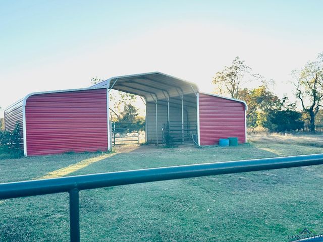 179 County Rd 3343, Omaha, TX 75571