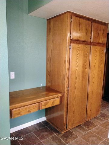 13205 W Avenue W, Pearblossom, CA 93553