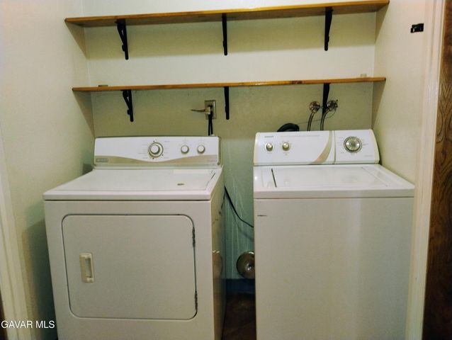 13205 W Avenue W, Pearblossom, CA 93553