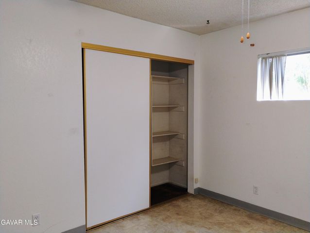 13205 W Avenue W, Pearblossom, CA 93553