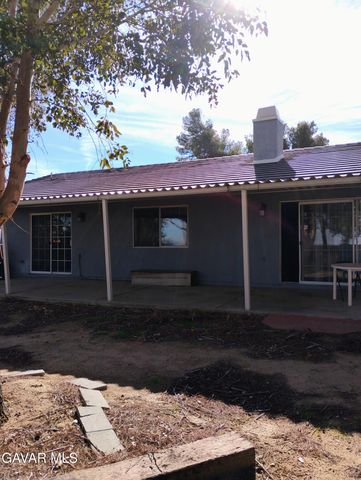 13205 W Avenue W, Pearblossom, CA 93553