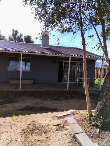 13205 W Avenue W, Pearblossom, CA 93553