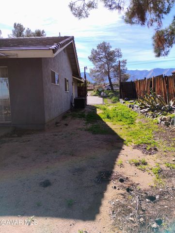 13205 W Avenue W, Pearblossom, CA 93553