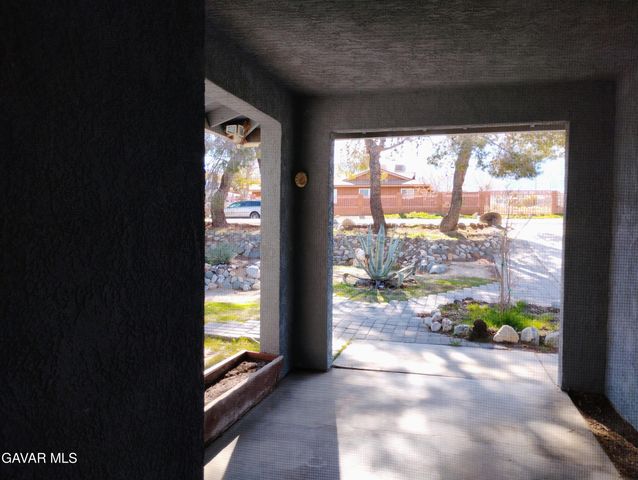 13205 W Avenue W, Pearblossom, CA 93553