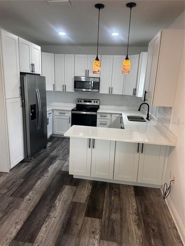 3902 N SUWANEE AVENUE, Tampa, FL 33603