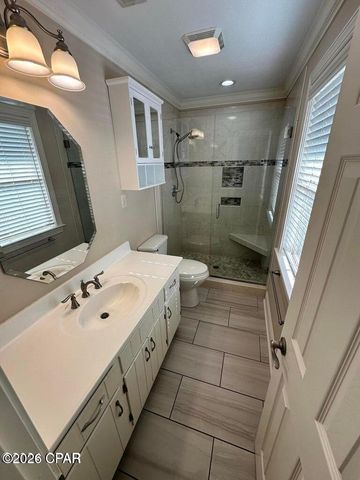 7426 Berry Drive, Grand Ridge, FL 32442