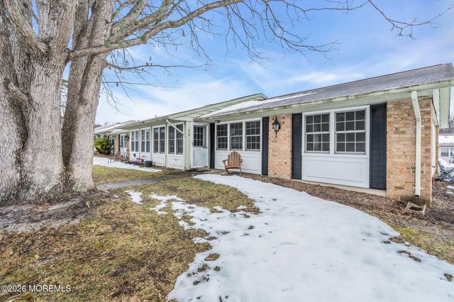 51D Edinburgh Lane, Manchester, NJ 08759