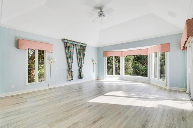 7107 SE Golfhouse Drive, Hobe Sound, FL 33455