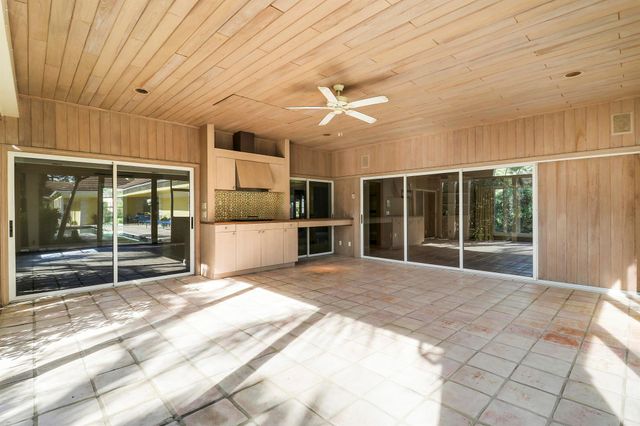 7107 SE Golfhouse Drive, Hobe Sound, FL 33455