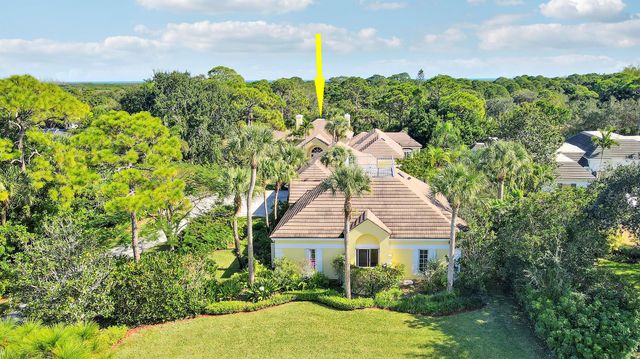 7107 SE Golfhouse Drive, Hobe Sound, FL 33455