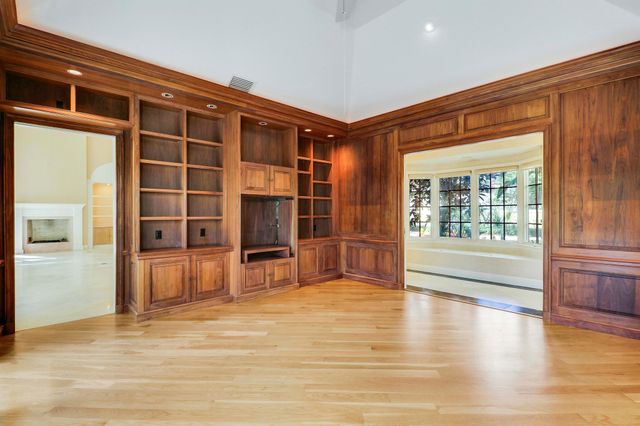 7107 SE Golfhouse Drive, Hobe Sound, FL 33455