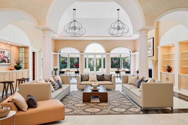 7107 SE Golfhouse Drive, Hobe Sound, FL 33455