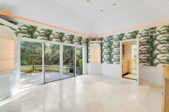 7107 SE Golfhouse Drive, Hobe Sound, FL 33455