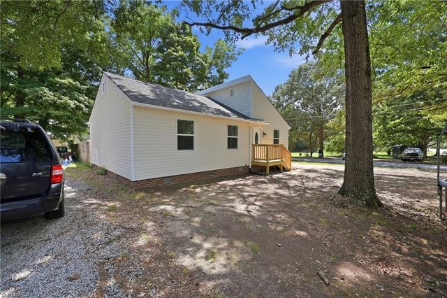 1136 Montlieu Avenue, High Point, NC 27262