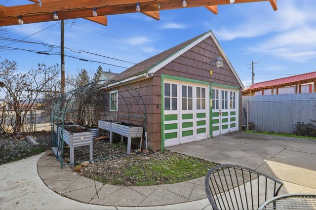 5038 E Commerce Ave, Spokane, WA 99212