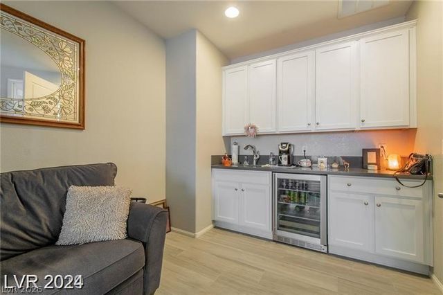 829 Lower Lake Court, North Las Vegas, NV 89084