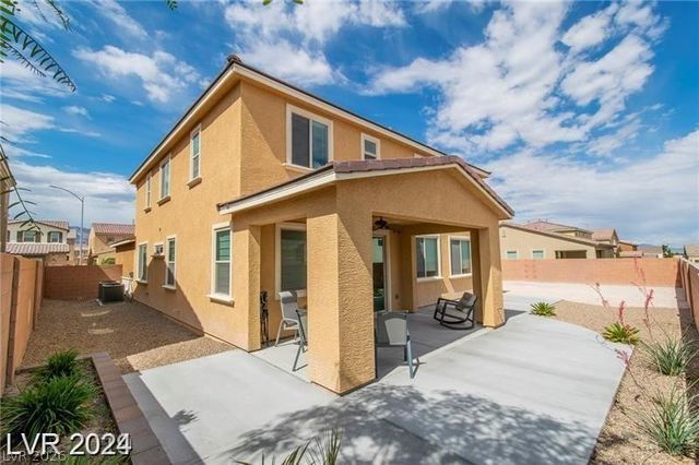 829 Lower Lake Court, North Las Vegas, NV 89084