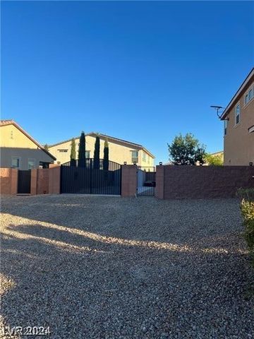 829 Lower Lake Court, North Las Vegas, NV 89084