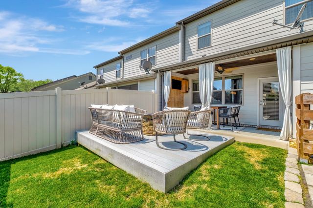 1440 Channing Dr, Thompsons Station, TN 37179