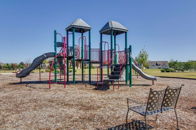 1440 Channing Dr, Thompsons Station, TN 37179