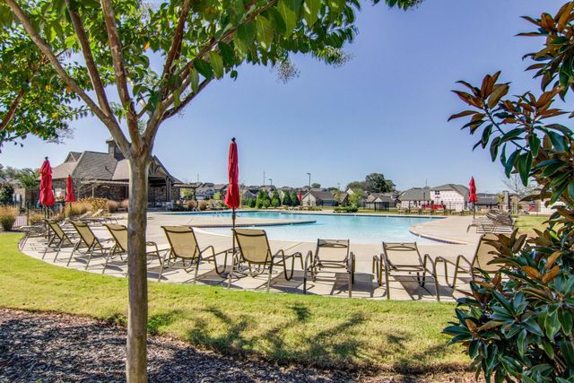 1440 Channing Dr, Thompsons Station, TN 37179