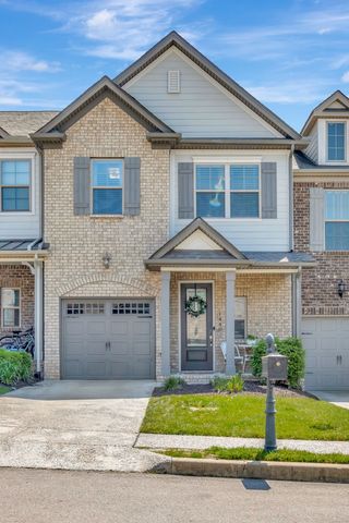 1440 Channing Dr, Thompsons Station, TN 37179