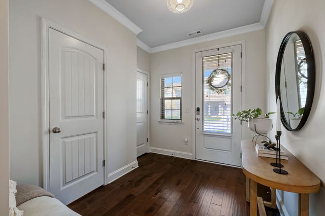 1440 Channing Dr, Thompsons Station, TN 37179