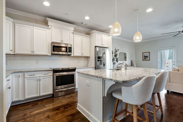 1440 Channing Dr, Thompsons Station, TN 37179