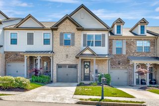 1440 Channing Dr, Thompsons Station, TN 37179