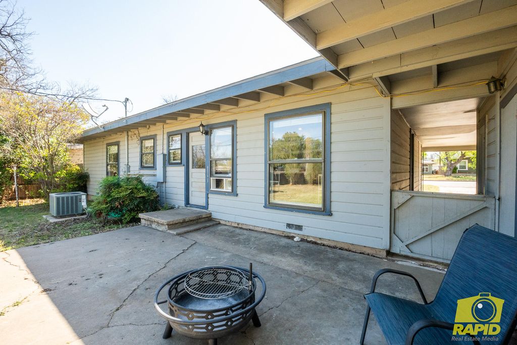 Image 25 of property listing at 2840 W Twohig Avenue, San Angelo, TX 76901