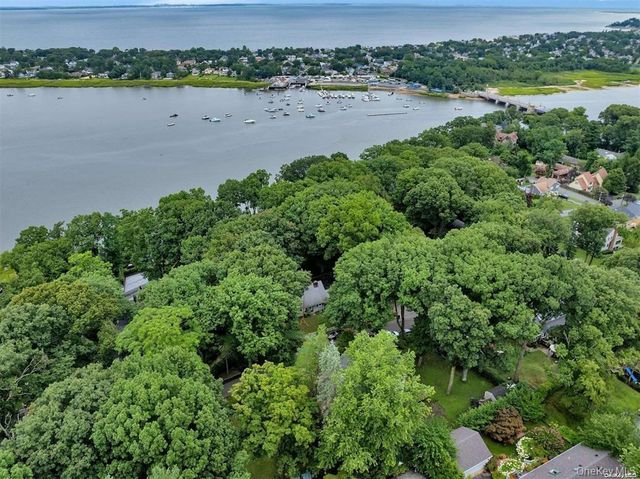 762 Connecticut View Drive, Mill Neck, NY 11771