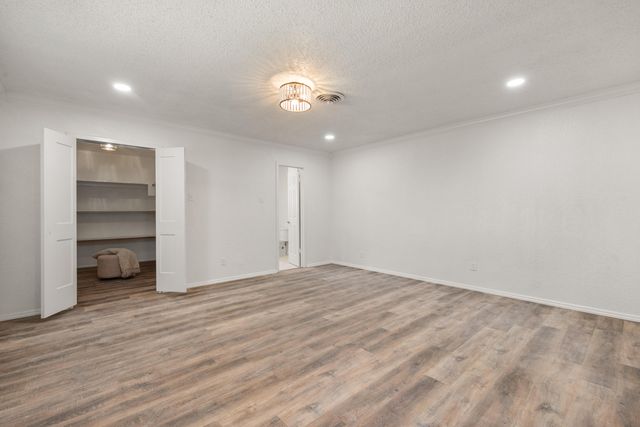 816 W Cedar Street, Floydada, TX 79235