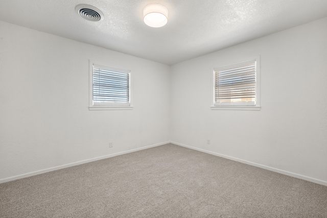 816 W Cedar Street, Floydada, TX 79235