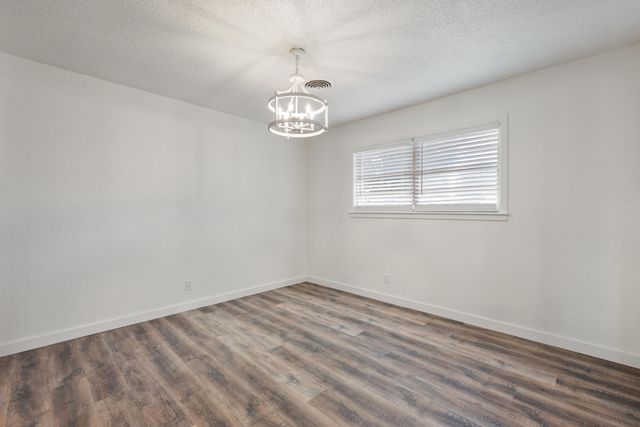 816 W Cedar Street, Floydada, TX 79235