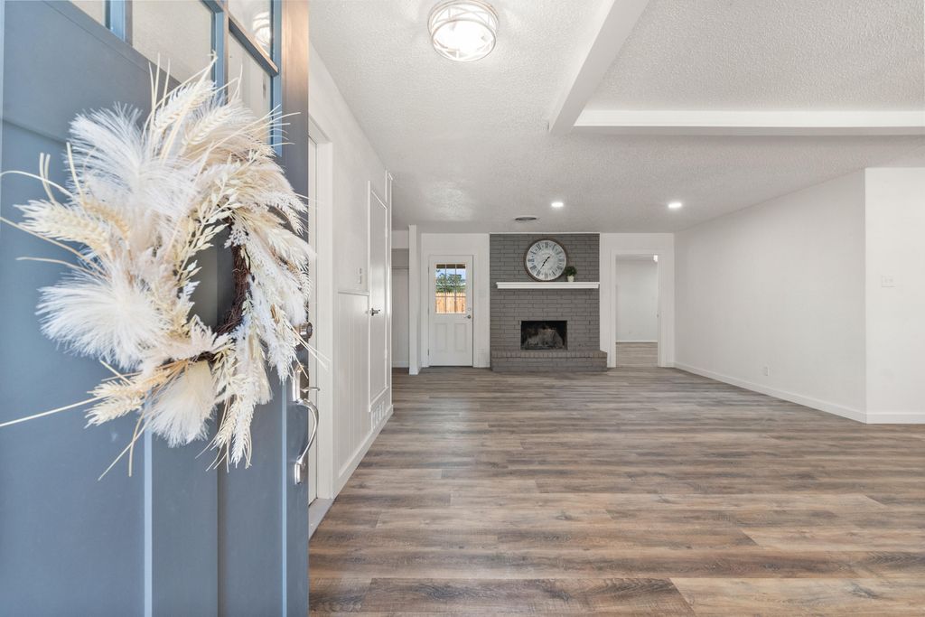 816 W Cedar Street, Floydada, TX 79235