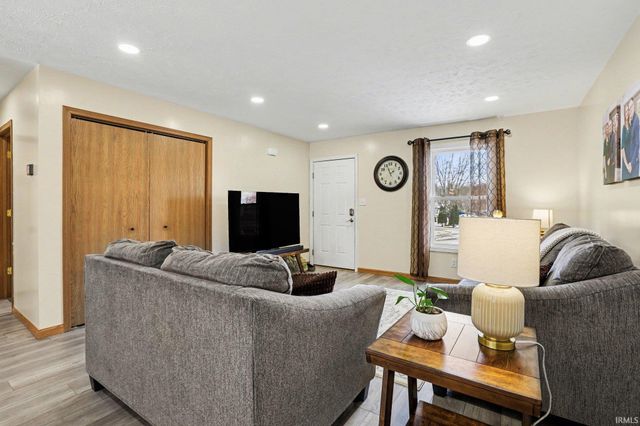 1014 Michigan Avenue, Goshen, IN 46528