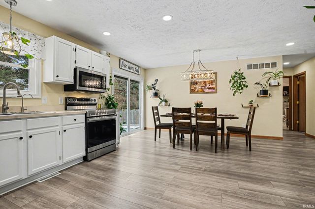 1014 Michigan Avenue, Goshen, IN 46528
