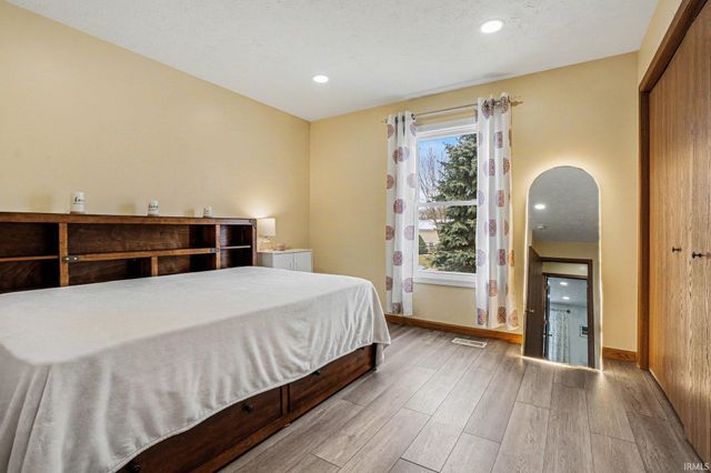 1014 Michigan Avenue, Goshen, IN 46528
