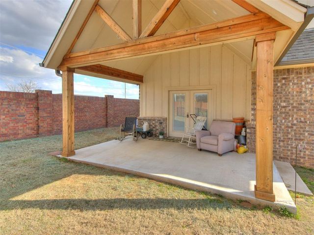 1305 Katelyn Court, Yukon, OK 73099