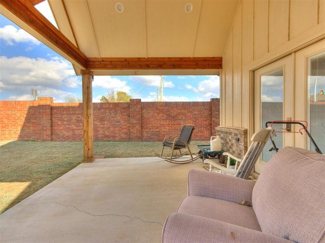 1305 Katelyn Court, Yukon, OK 73099