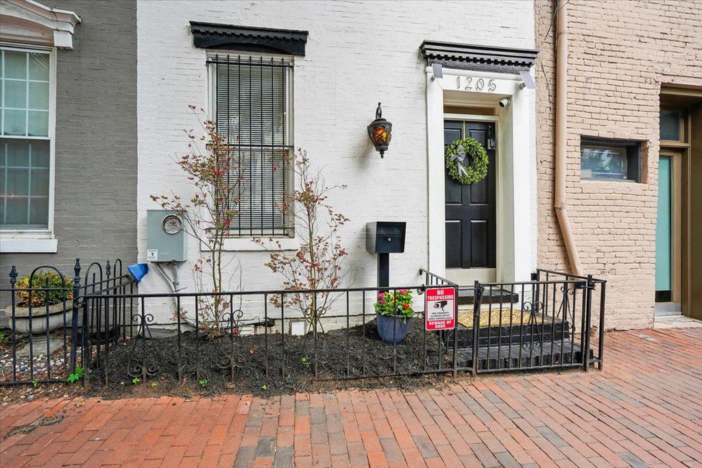 1205 POTOMAC ST NW, Washington, DC 20007